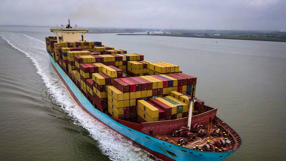 Die Schweizer Exportwirtschaft hat im November einen klaren Rücksetzer erlitten. Die Ausfuhren gingen vor allem wegen der Chemie- und Pharmabranche deutlich zurück. Damit wurde das Vormonatsplus neutralisiert. (Archivbild)