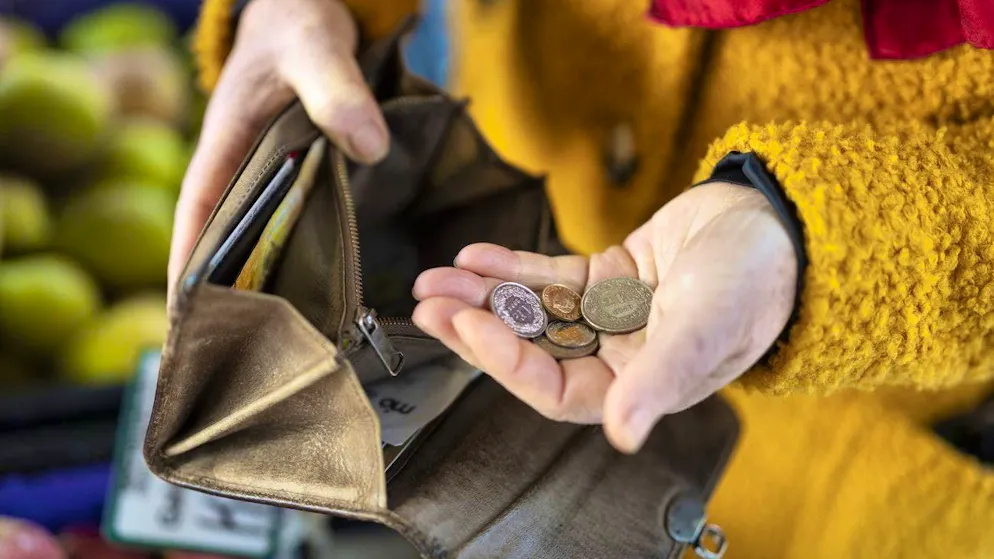 How much do the Swiss donate? And how helpful are they? A ranking by the British Charities Aid Foundation shows.