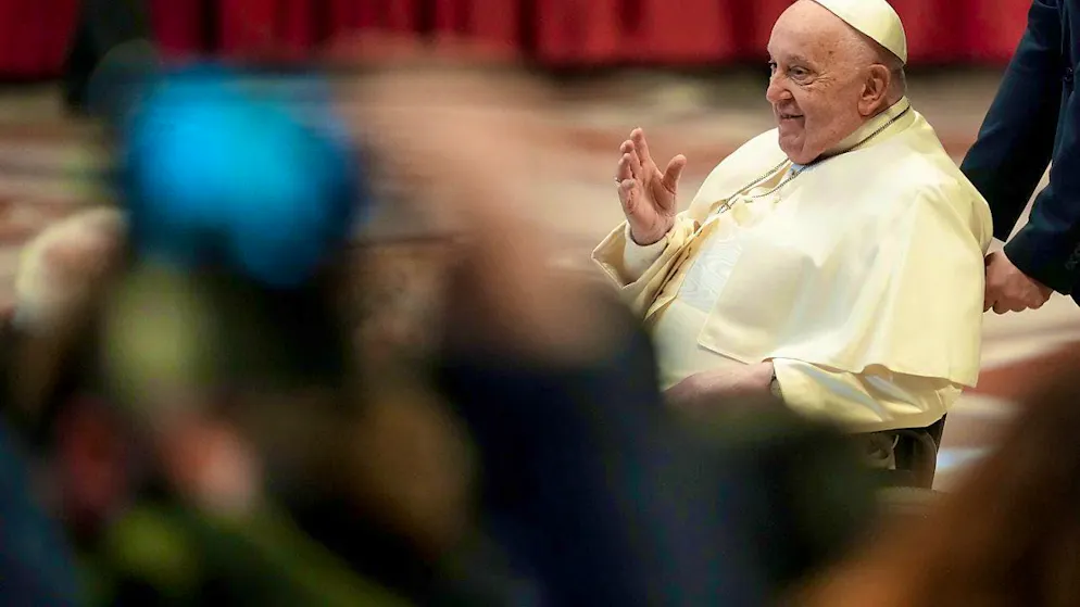 Pope Francis meets with Italian pilgrims taking part in the Way of St. James in St. Peter's Basilica. Photo: Andrew Medichini/AP/dpa