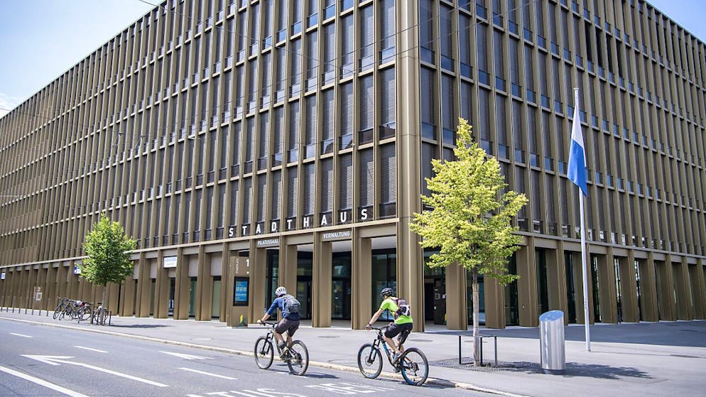 Das Stadthaus von Kriens: Die Luzerner Vorortsgemeinde wird in den ersten drei Monaten 2025 kein rechtskräftiges Budget haben. (Archivaufnahme)