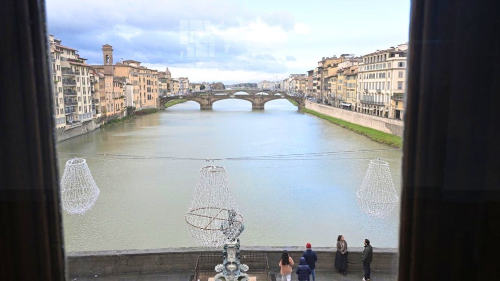 Le Corridor de Vasari rouvre après huit ans de restauration à Florence.