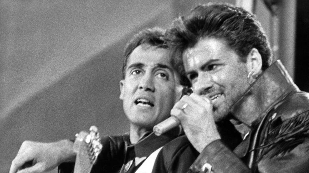 «Last Christmas» wieder britische Weihnachts-Nummer-eins - Gallery. Der Weihnachtsklassiker «Last Christmas» von 1984 brauchte 39 Jahre um erstmals an Weihnachten auf Platz eins der britischen Charts zu stehen - und ist nun nach 2023 auch 2024 die Weihnachts-Nummer-eins in Grossbritannien. (Archivbild)