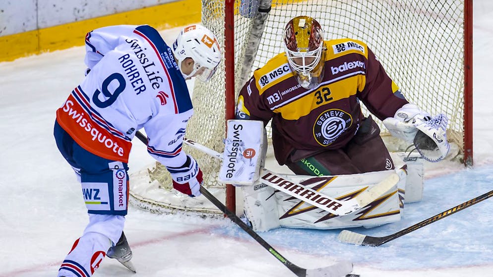 Zu viel Druck für Servette und seinen Goalie Antti Raanta: die ZSC Lions mit Vinzenz Rohrer