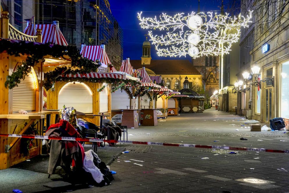 Le dernier bilan de la course folle du véhicule BMW renversant sur 400 m la foule du marché de Noël, reste provisoire. Parmi les blessés, une quarantaine le sont très grièvement, selon les autorités.