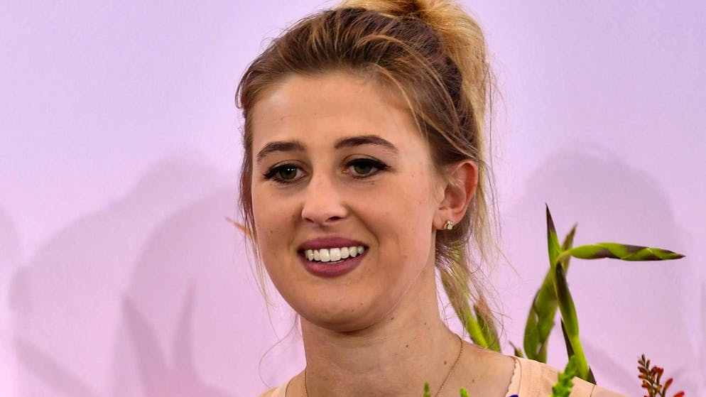 Michael Schumacher's daughter Gina is pregnant and expecting a girl.