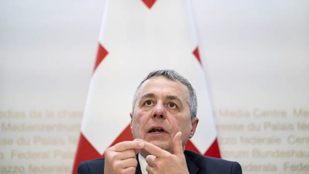 Le ministre des affaires étrangères Ignazio Cassis, critiqué pour son absence dans le dossier, a manqué d'enthousiasme vendredi, selon la presse alémanique.