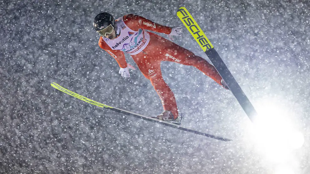 Engelberg. Triplé des sauteurs autrichiens, Deschwanden cinquième
