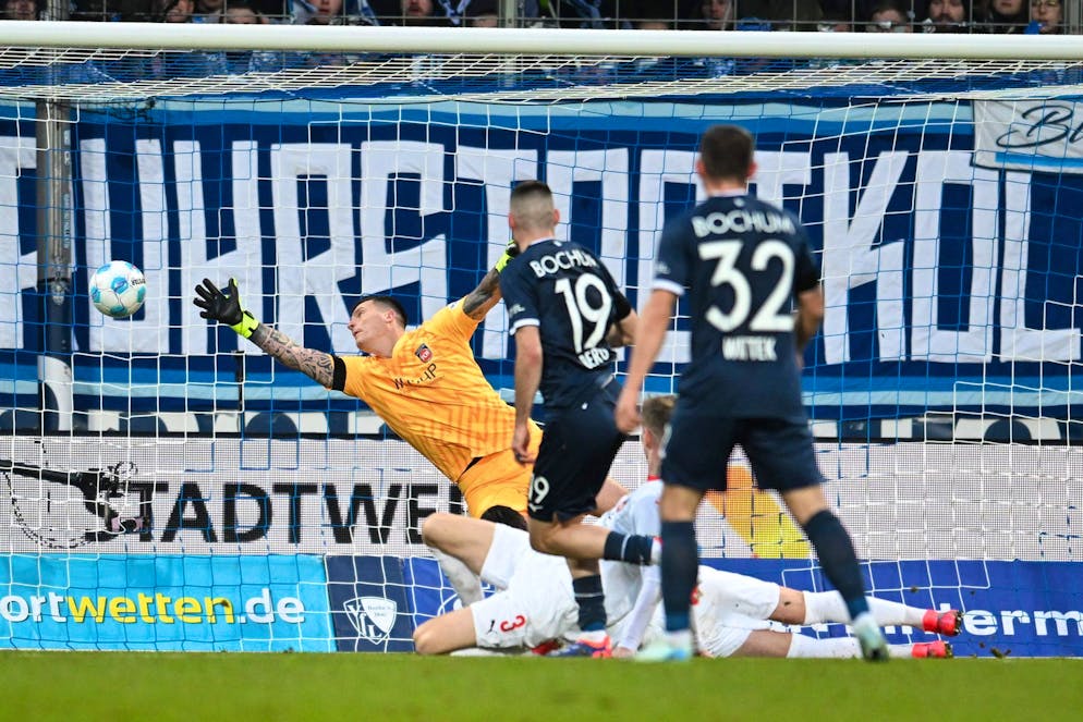 Serie beendet: Bochum jubelt nach dem ersten Saisonsieg - Gallery. Matus Bero (M) trifft für Bochum zum 2:0.
