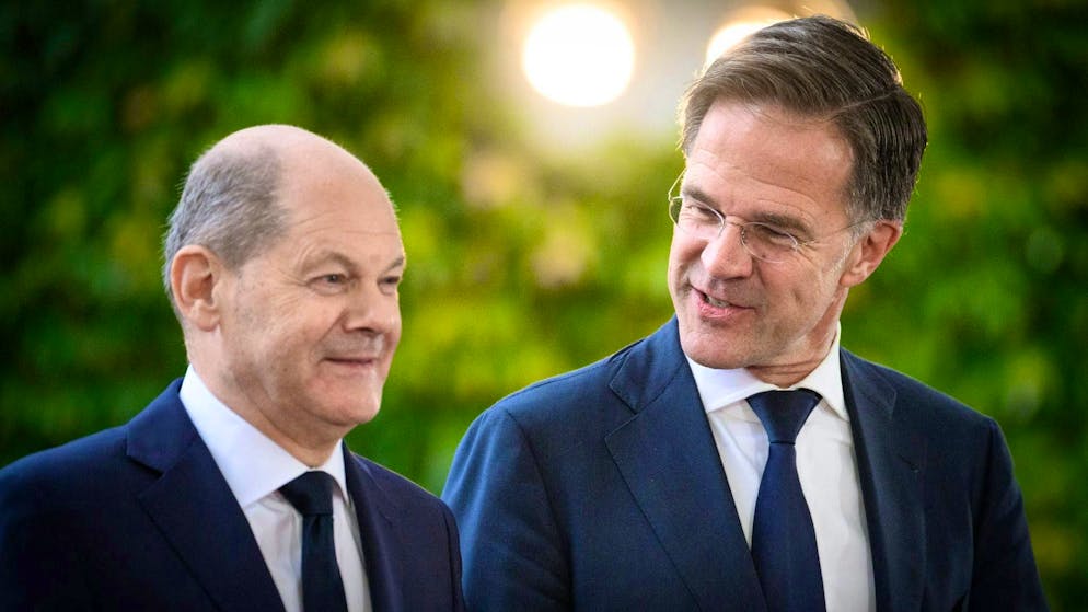 NATO Secretary General: I'm worried about the long term - Gallery. Rutte considers the sometimes harsh criticism of Olaf Scholz's (l.) Ukraine policy to be unjustified. (archive picture)