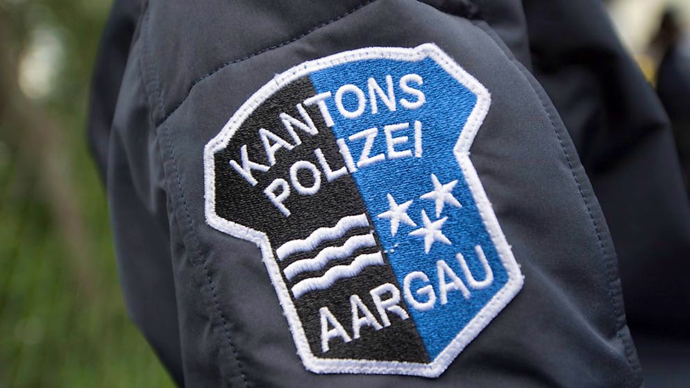 Nach kurzer Flucht ist ein 29-jähriger mutmasslicher Einbrecher von der Kantonspolizei Aargau in Seon AG festgenommen worden. (Symbolbild)