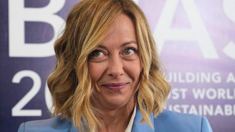 ARCHIV - Die italienische Ministerpräsidentin Giorgia Meloni bei einem bilateralen Treffen mit dem brasilianischen Präsidenten Da Silva, einen Tag vor der Eröffnung des G20-Gipfels. Foto: Eraldo Peres/AP/dpa