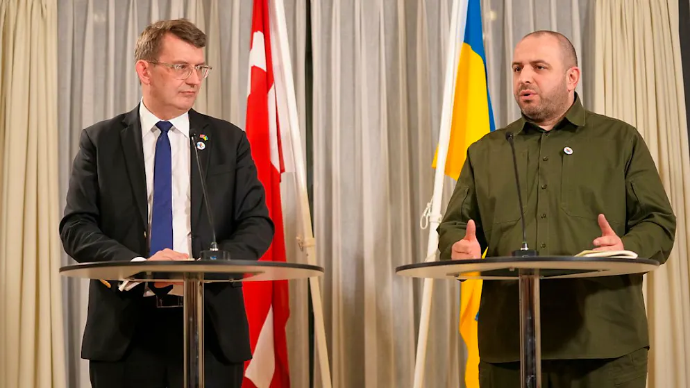 ARCHIV - Dänemarks Verteidigungsminister Troels Lund Poulsen (l) nimmt an einer Pressekonferenz teil. Foto: Ida Marie Odgaard/Ritzau Scanpix Foto/AP/dpa