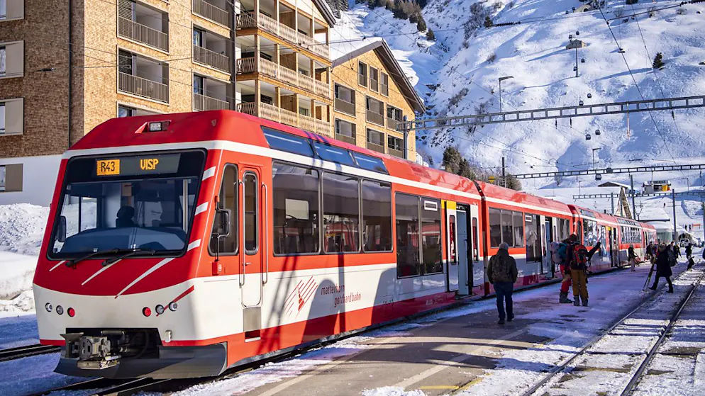 Auf dem Weg zwischen Visp und Zermatt entgleiste die Matterhorn Gotthard Bahn (Symbolbild)