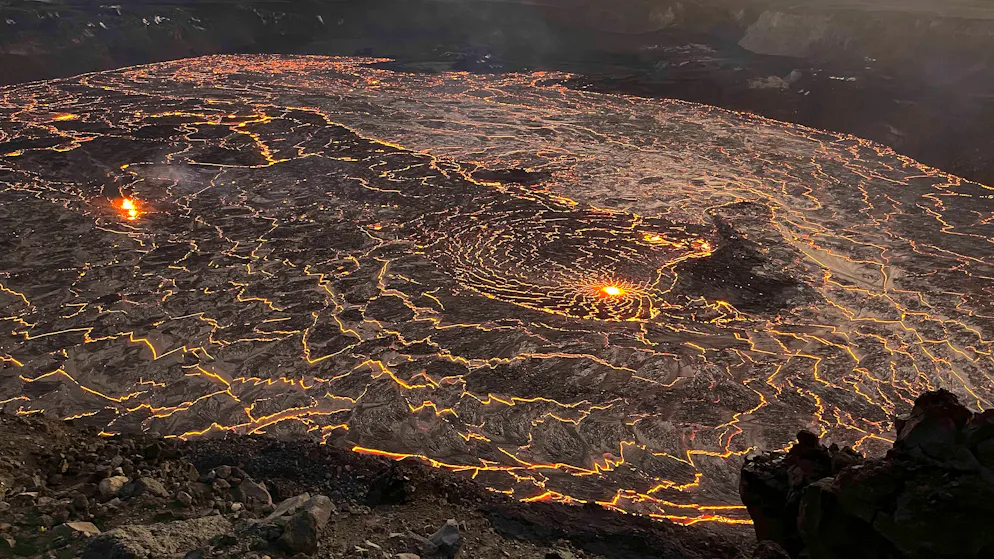 Der Kilauea auf Hawaii ist wieder ausgebrochen. (23. Dezember 2024)