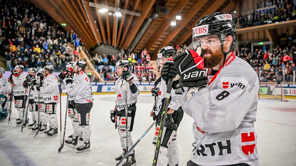 Team Canada will Schweizer Siegserie brechen - Gallery. Attraktion und immer einer der Favoriten auf den Turniersieg am Spengler Cup: Nun wartet Team Canada aber seit fünf Jahren auf einen Erfolg