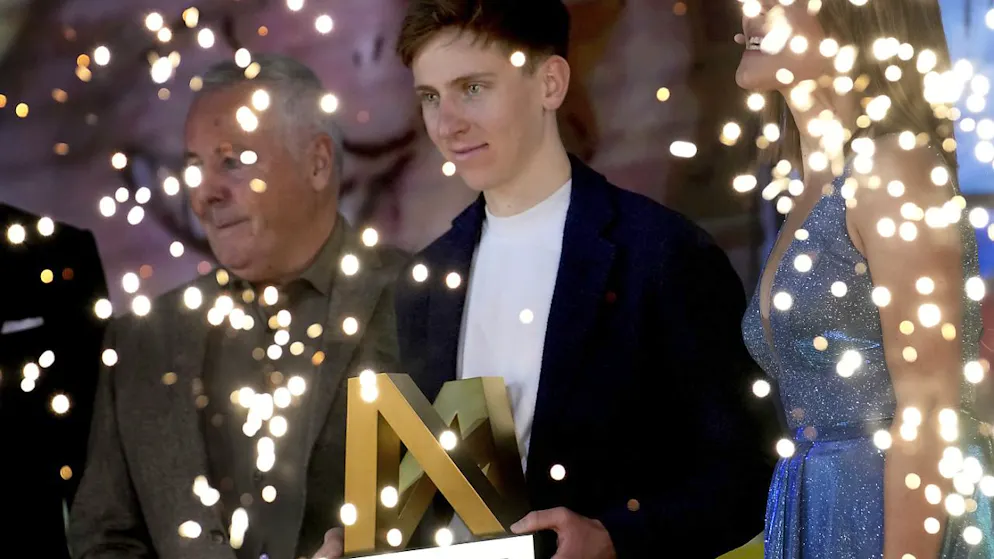 Tadej Pogacar und die Frage nach dem GOAT - Gallery. Tadej Pogacar an der Gala für den "Vélo d'Or" in Paris - macht der 26-Jährige 2025 im gleichen Stil weiter?