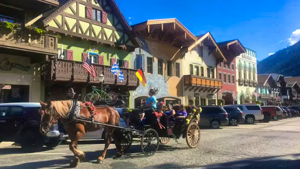 Leavenworth ist bayrischer als ein echtes Dorf in Bayern.