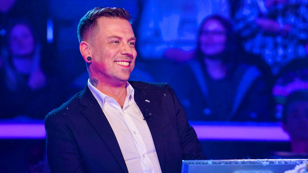 Grinch socks and the WWM logo in a spicy place - was Marcel Richter the right man for the Christmas special?