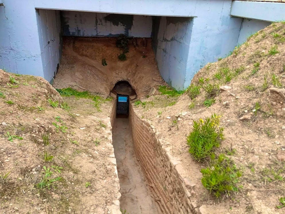 Against the heat: Athens reactivates Roman aqueduct - Gallery. Now it is to be put back into operation and carry water from the Parnitha Mountains to Athens - in the fight against the water shortage and heat in the Greek capital.