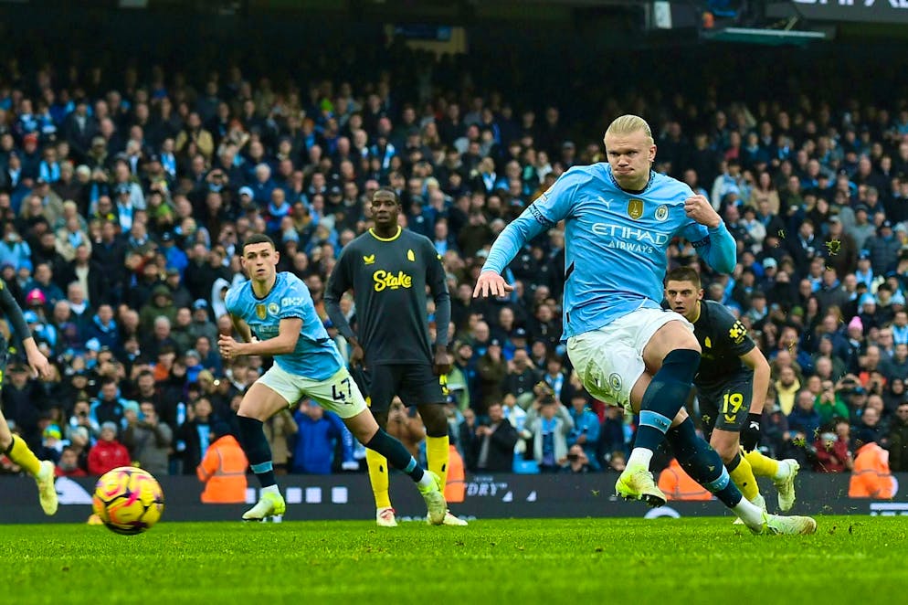 Manchester City's crisis continues - draw against Everton - Gallery. Erling Haaland missed a penalty against Everton FC.