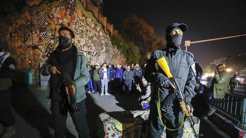 Guerra in Siria. Scontri tra le forze di sicurezza e i miliziani pro Assad