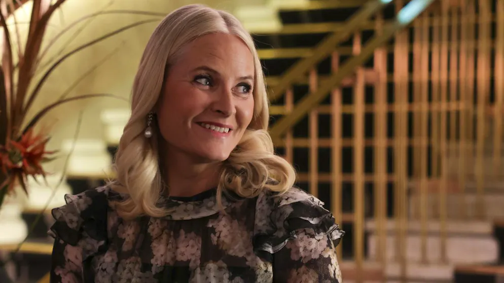 «È molto difficile per noi». La principessa norvegese Mette-Marit parla dei gravi problemi del figlio