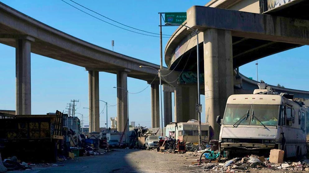 Homeless people in Oakland. Significantly more people were homeless in the United States this year than in the previous year.