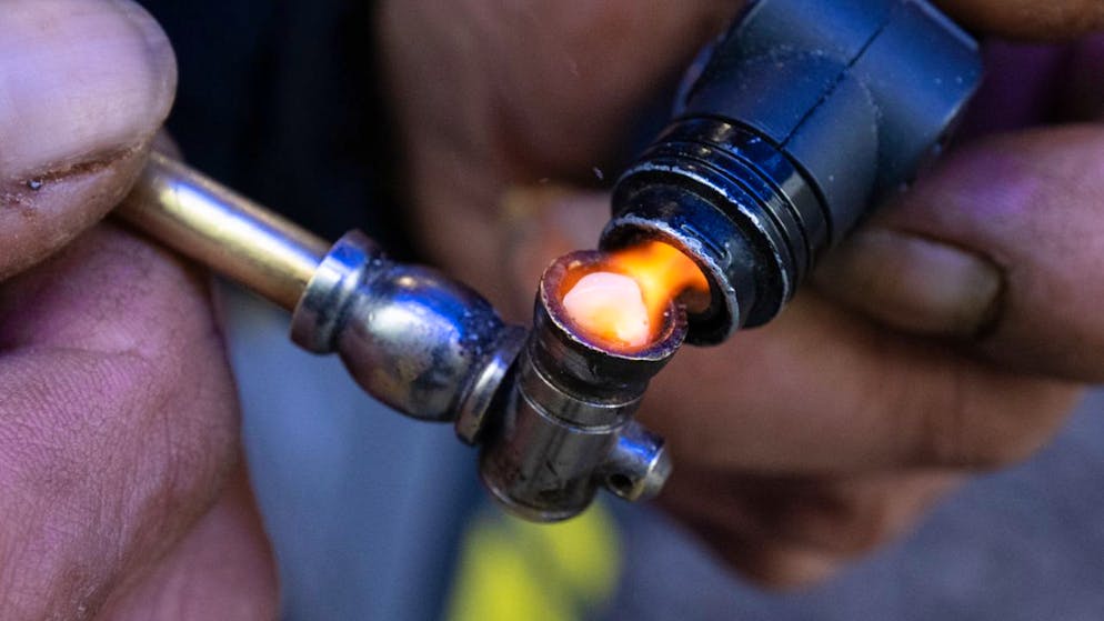 Le crack est de la cocaïne diluée, qui se présente comme une pâte cristallisée et se fume (archives).