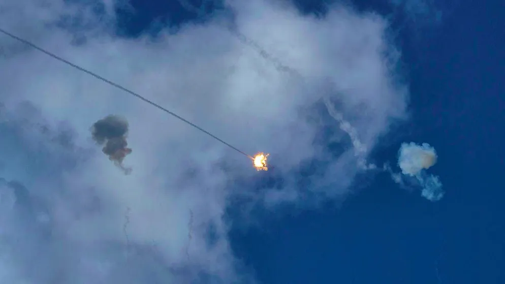 ARCHIVE - The Israeli Iron Dome air defense system fires to intercept a rocket fired from the Gaza Strip, seen from southern Israel. Photo: Leo Correa/AP/dpa