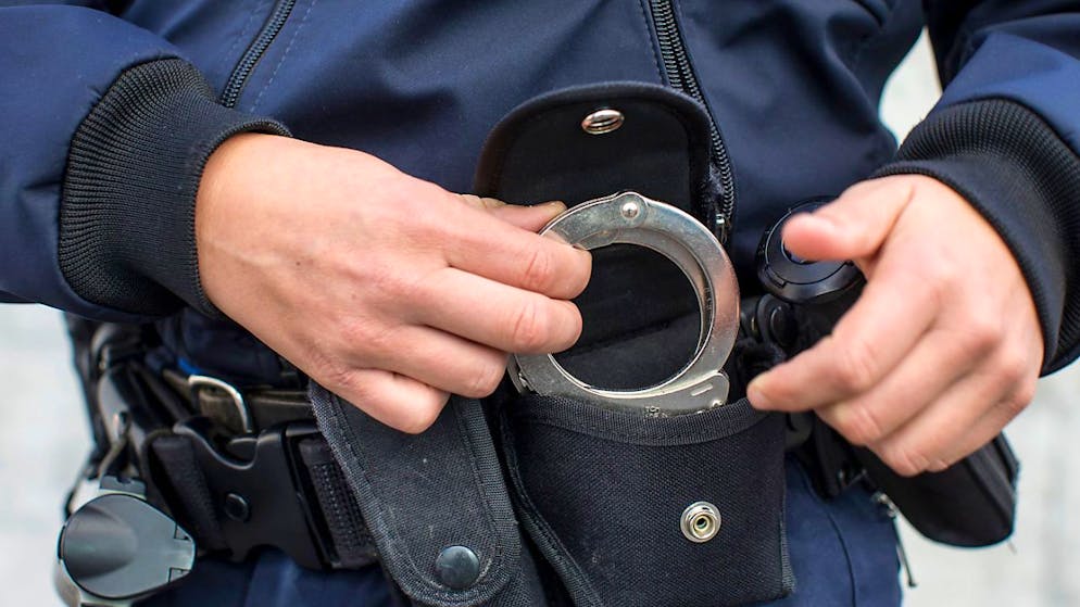 Die Polizei nahm den Mann kurz nach der Attacke fest. (Symbolbild)