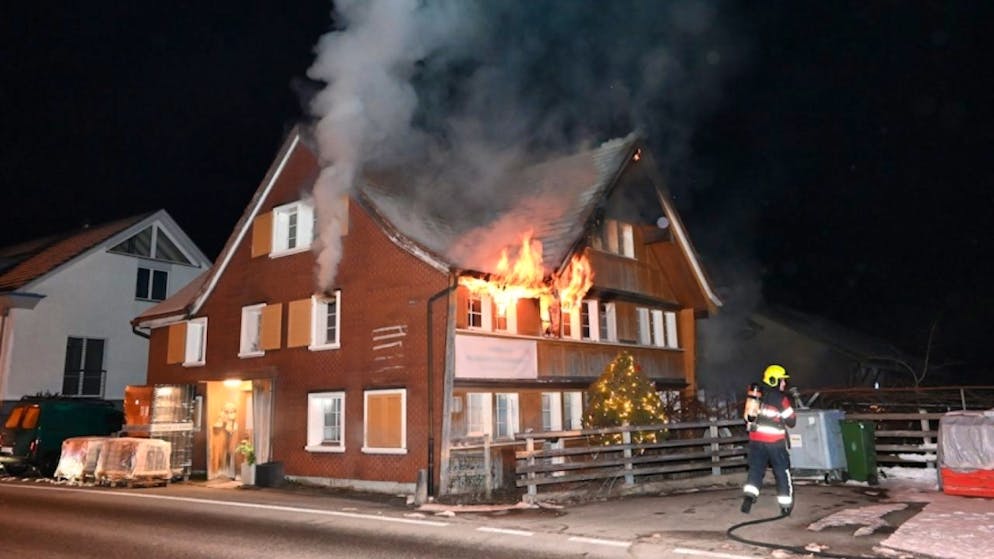 L'incendio non ha provocato feriti.