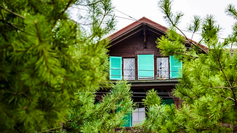 There are still around 60 chalets in urban Lausanne - Gallery. Chalet in the middle of the city of Lausanne.