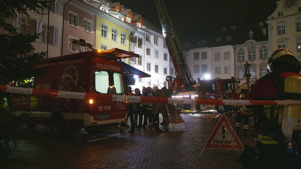 In der Nacht auf Montag ist ein Brand im Schaffhauser Stadtzentrum am Fronwagplatz ausgebrochen