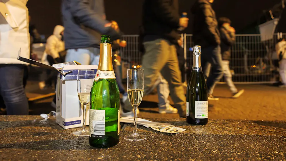 Natural science. Analyzing the hangover: What does alcohol do to the brain?