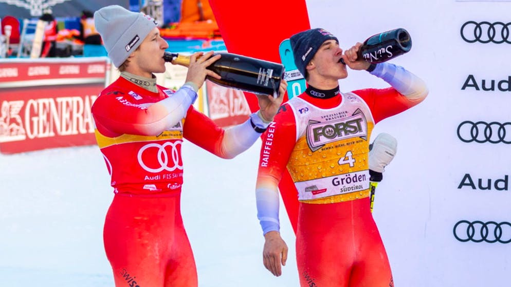 In der Gröden-Abfahrt siegt Marco Odermatt (links) vor Franjo von Allmen.