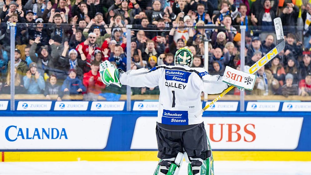 Mit Loic Galley im Tor gewann Gottéron am Spengler Cup in der Gruppenphase schon gegen Kärpät Oulu (6:4)