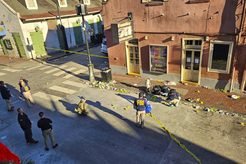 Jabbar, il killer di New Orleans, dichiarava fedeltà al gruppo terroristico, aveva anche piazzato due bombe artigianali, una proprio su Bourbon street e l'altra a due isolati di distanza - per fortuna inesplose.