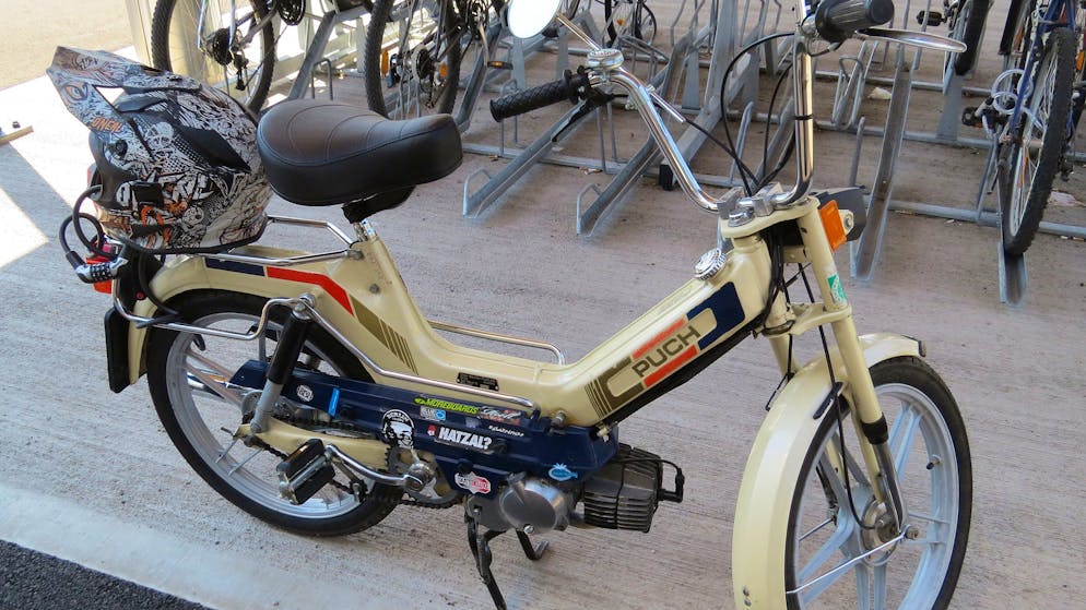 Tausende Franken Strafe. Aargauer manipuliert frisiertes Töffli, um Sohn zu schützen