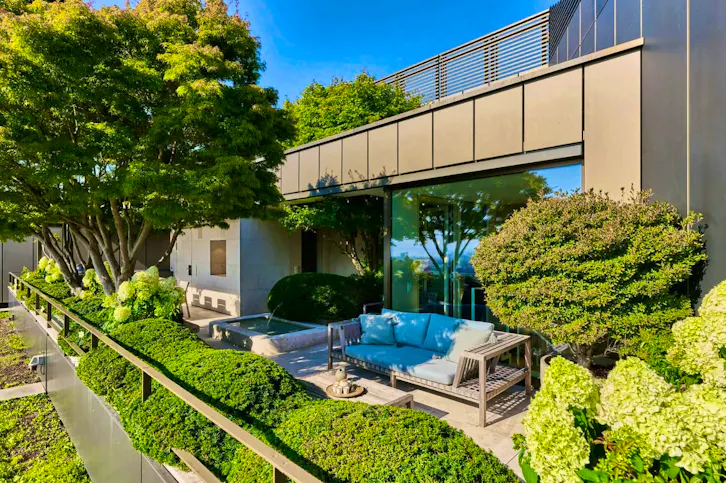 Curated visual reference: Fresh Look at Luxury Apartment Under The Hammer Sotheby S Auctions Off Penthouse