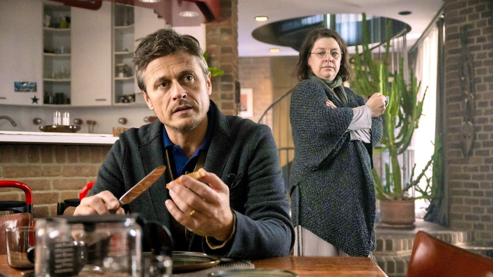 What to do when you're in over your head with debt?. The married couple Jost (Roman Knižka) and Monika Lehnen (Tilla Kratochwil) have seen much better days.