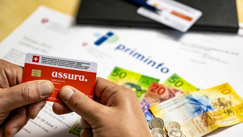 Der Kanton Luzern will die Liste der säumigen Prämienzahlenden aufheben. (Symbolbild)