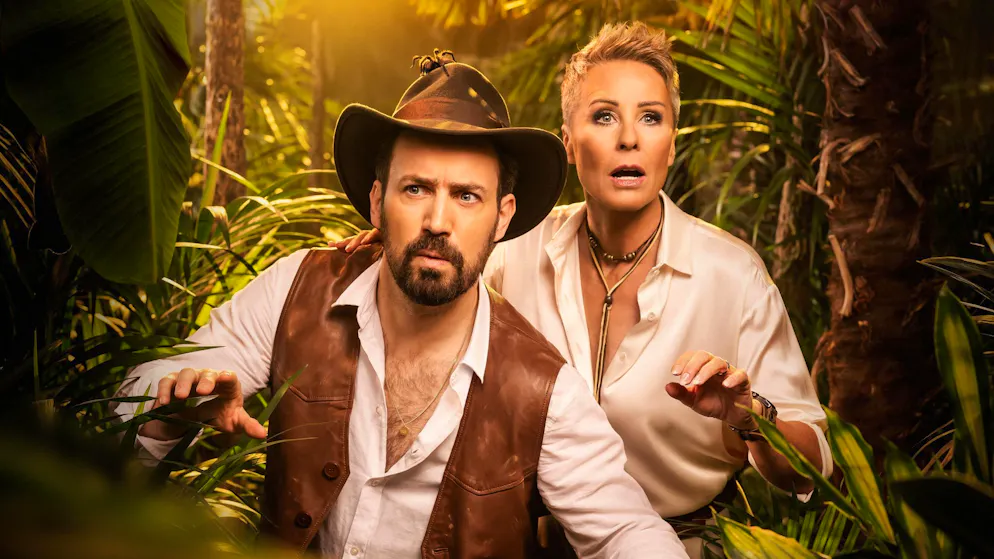 Das sind die Dschungelcamp-Stars 2025. Moderator Jan Köppen und Moderatorin Sonja Zietlow führen erneut durch die RTL-Realityshow.