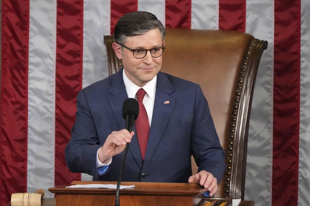 Mike Johnson rieletto non senza complicazioni.