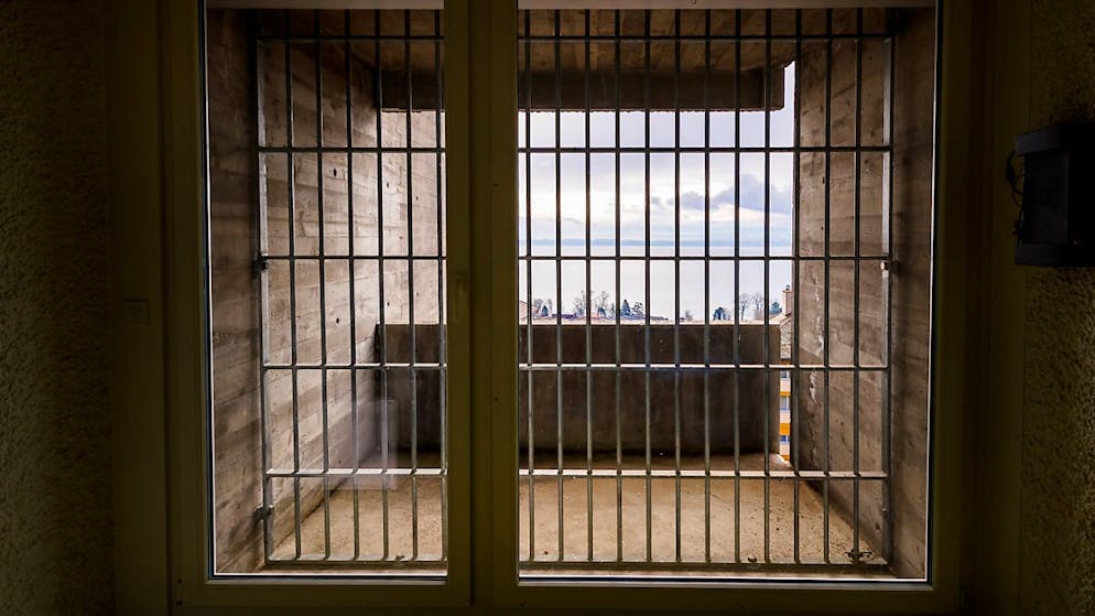 Le policier a laissé partir 13 prisonniers (Photo prétexte).