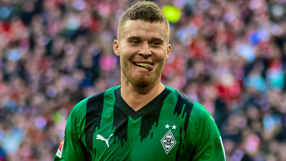 Is Nico Elvedi leaving Gadbach after nine and a half years?