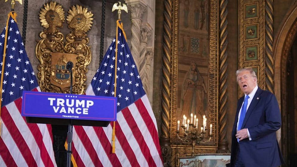 Inizialmente Trump avrebbe dovuto essere condannato il 26 novembre, ma Juan Merchan, il giudice del caso pornostar, aveva posticipato la sentenza a tempo indeterminato dopo la vittoria elettorale di The Donald. (Foto d'archivio)