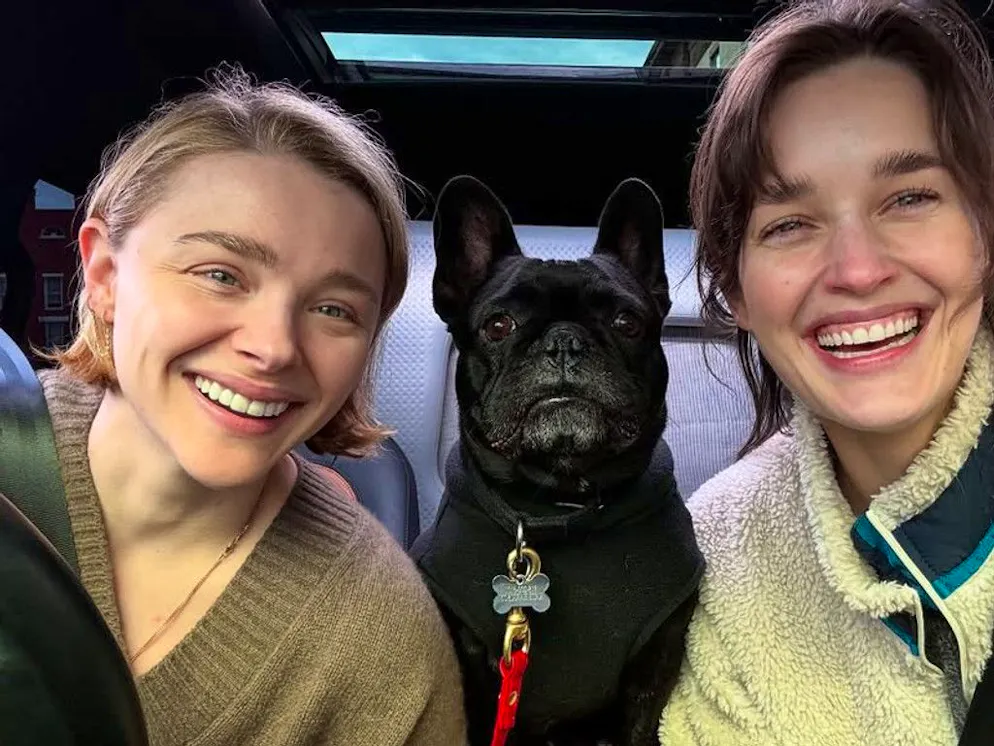 Chloe Grace Moretz e Kate Harrison.