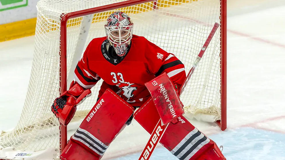 Lausanne plötzlich als Leader leicht im Vorteil - Gallery. Goalie Kevin Pasche war auch in Zürich wieder famos