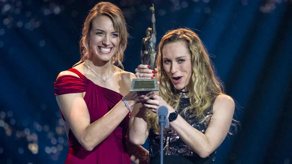 Sports Awards 2024. Tanja Hüberli und Nina Brunner sind Team des Jahres 2024.