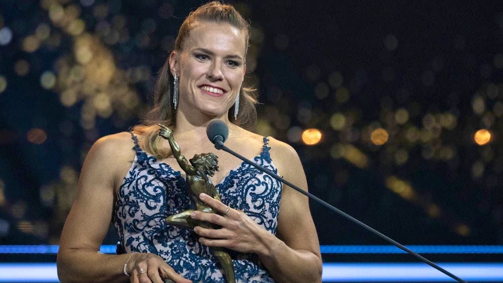 Sports Awards 2024. Catherine Debrunner wins the award for Paralympic Sportswoman of the Year 2024.